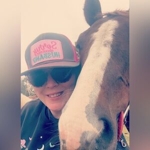 Meet your Posher, Pati